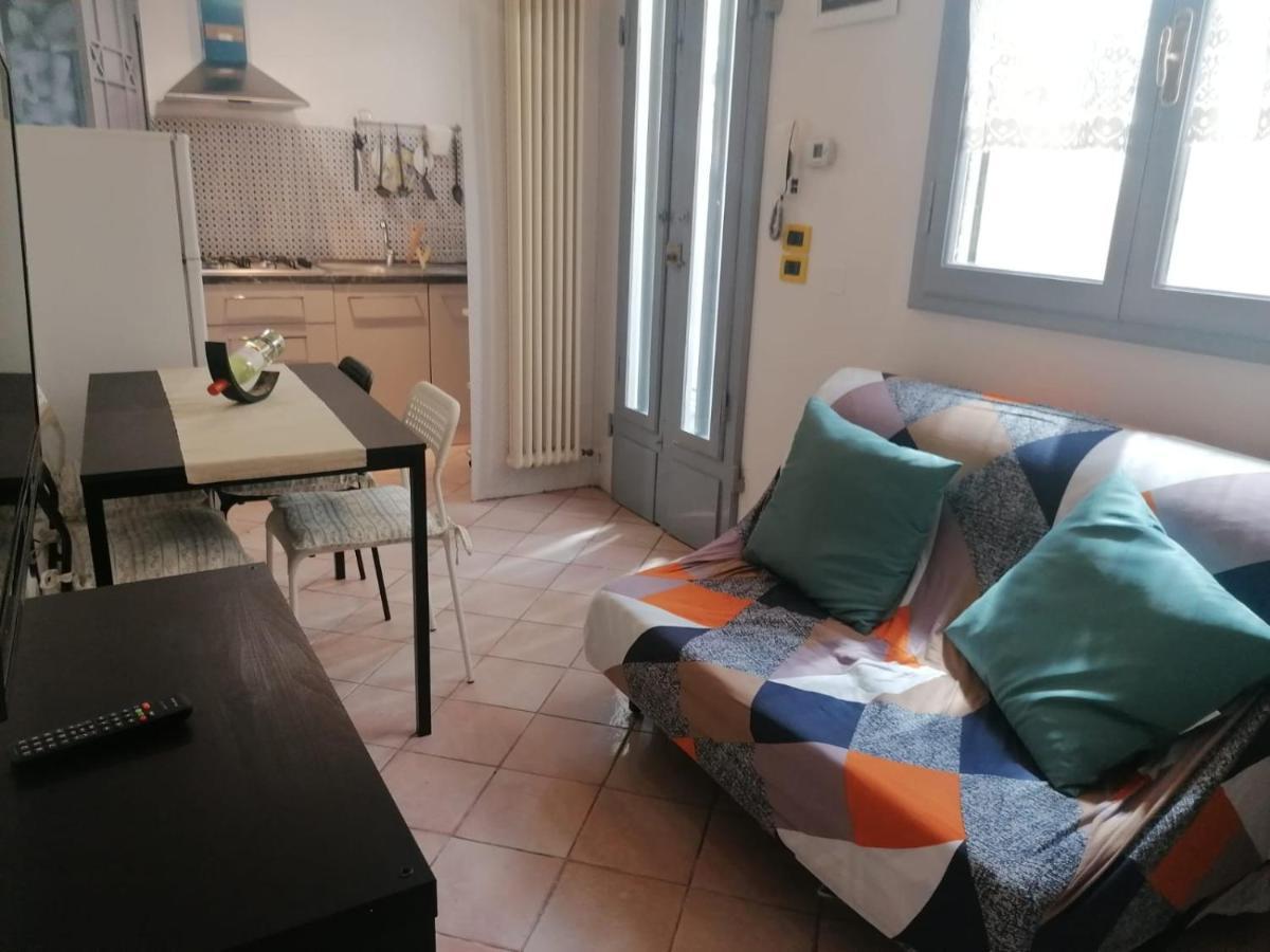 Holiday home La Casina Giramondo Di Ele *